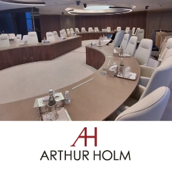 Зал заседаний для правительства Марокко с выдвижными решениями Arthur Holm, prev