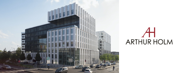 Главный зал холдинга Partenord Habitat теперь оснащен мониторами от Arthur Holm и камерами Lumens