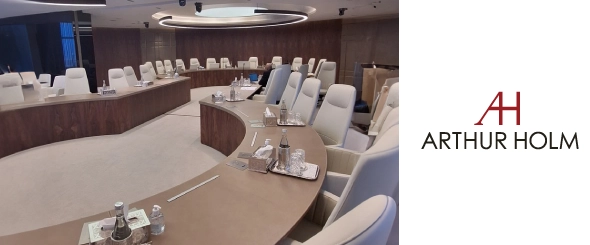 Зал заседаний для правительства Марокко с выдвижными решениями Arthur Holm 