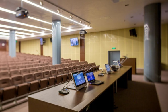 Мультимедийный конференц-зал выставочного комплекса ВДНХ-ЭКСПО г. Уфа