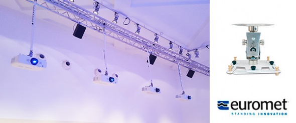 Крепления для проекторов Arakno на шоу в Милане