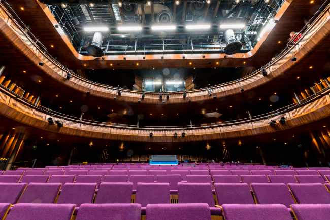 Акустические системы EM Acoustics для концертных залов,театров, музеев, развлекательных центров - лучшее решение!