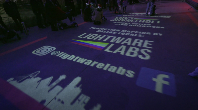 Центр сценических искусств AT&T в Далласе оживил рождественские праздники благодаря проекторам Maxell