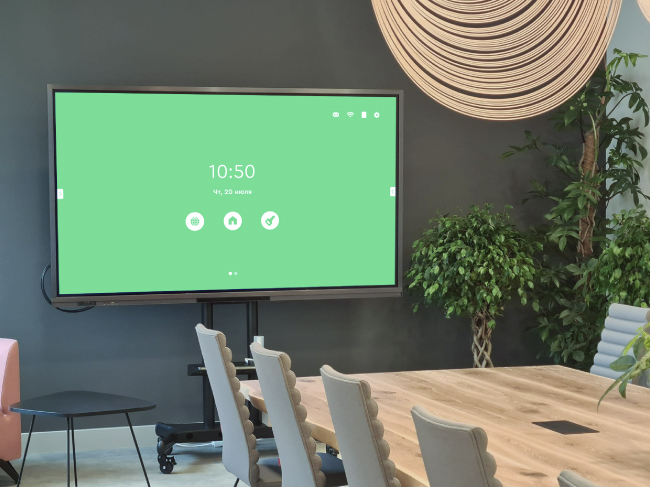 Multibrackets_mobile floorstand_650х487-07.jpg