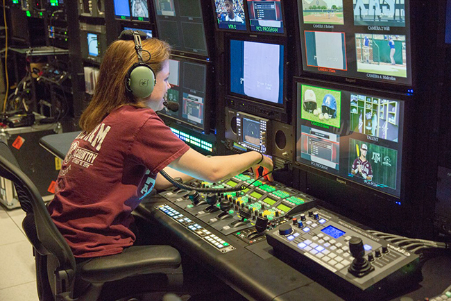 Audinate Dante, университет Texas A&M, студенты-инженеры