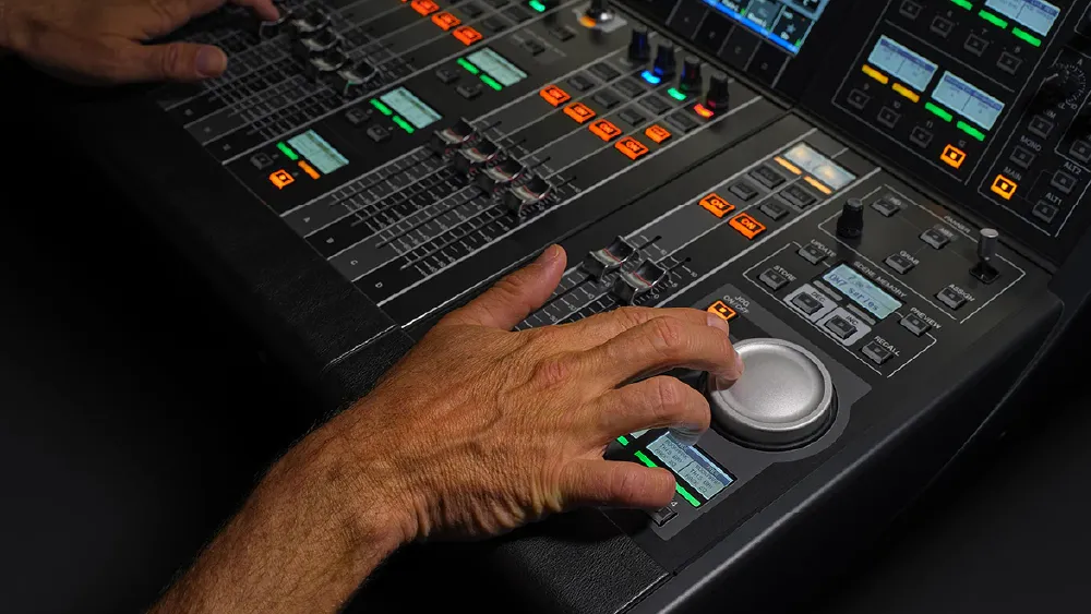 Новые цифровые микшеры Yamaha DM7 и DM7 Compact, фото-2