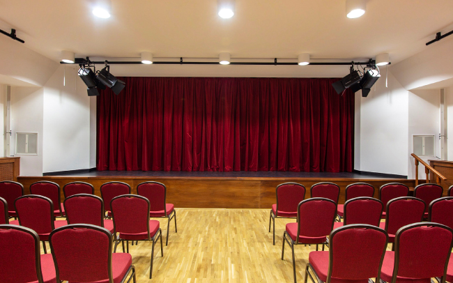 Венгерский камерный театр выбрал акустические системы K-Array Венгерский камерный театр выбрал акустические системы K-Array