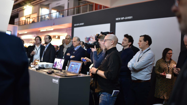 Стенд Maxell на ISE 2020