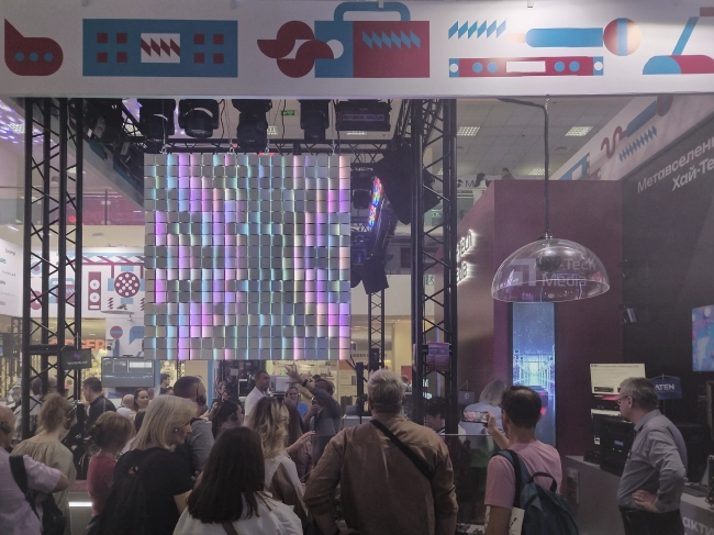 На стенде Hi-Tech Media,участника выставки Light+Audio Tec-2024, фото-78
