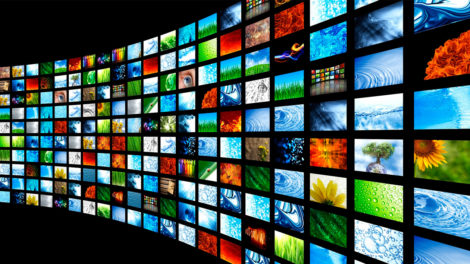 Digital Signage приветствуют вас, когда вы заходите в комнату