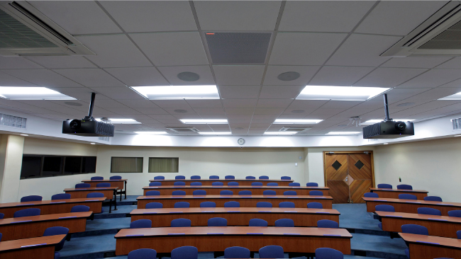 Микрофонами SHURE MXA910 были оборудованы классы весьма престижной Бизнес-школы INCAE в США.