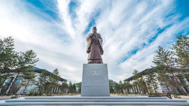 Выдвижные безбумажные конференц-системы GONSIN в НИИ Менсиуса, фото-2