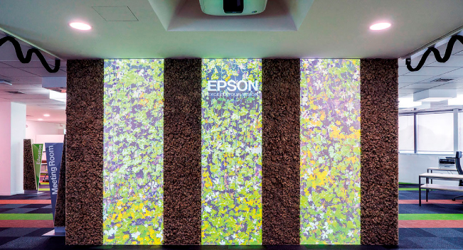 Акустическими системами K-Array оборудован Демонстрационный центр Epson в Милане.