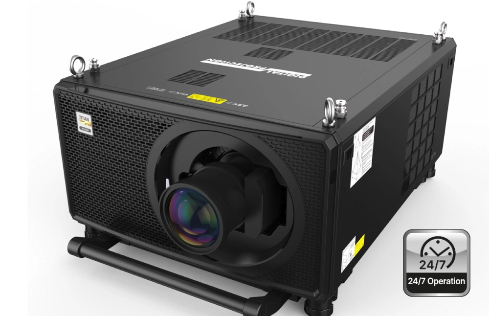 47 000 люмен в герметичном корпусе: TITAN Laser для больших идей, фото-1