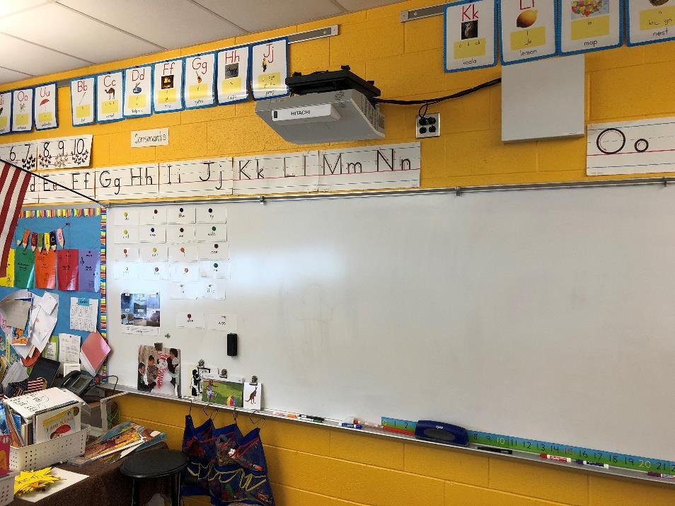 200 проекторов Hitachi в умных классах школьного округа Паркленда