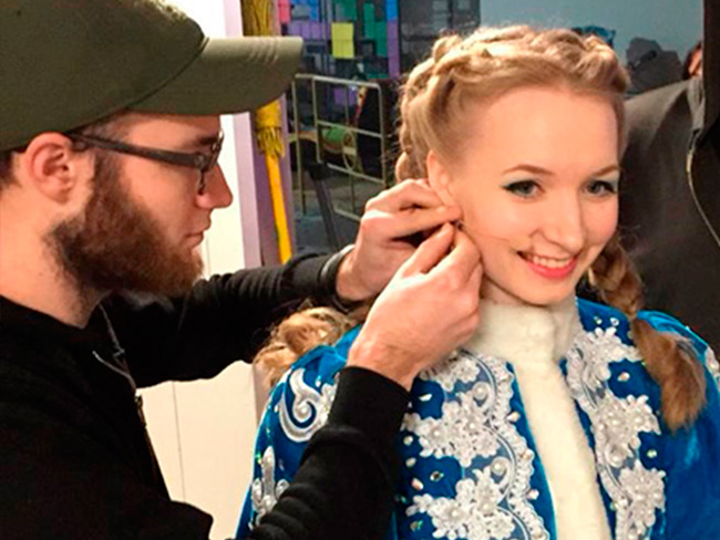 12 бодипаков QLXD1 с гарнитурами DPA 4088F для актеров и ведущих