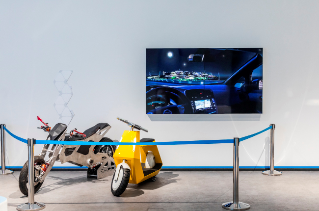 Выставка E-MOBI была полностью оснащена профессиональными дисплеями LG