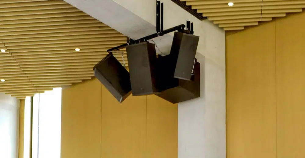 Сила звука в компактной форме: EM Acoustics преобразила зал университета, фото-6