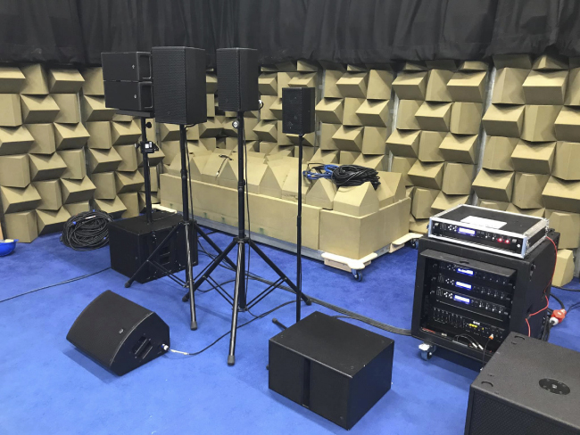EM Acoustics Factory Tour_День 1_Фабрика, тестирование колонок (автор М.Соколик)