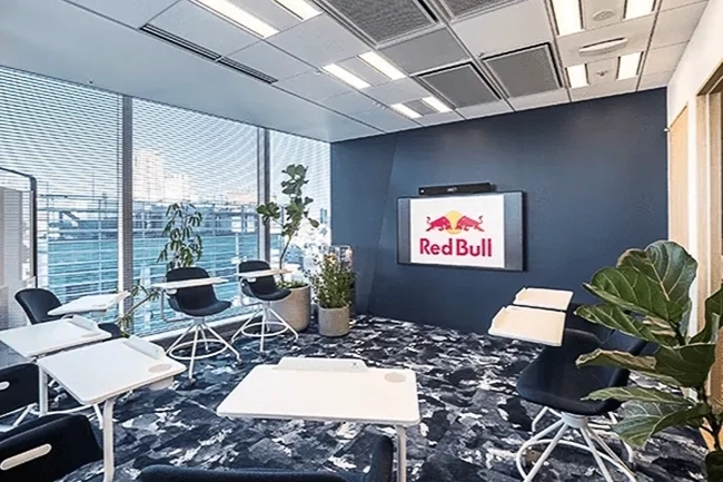 Red Bull повышает качество звука совещаний с потолочными микрофонами Shure MXA920, фото-4