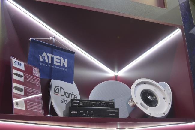 Компактные мультимедийные и световые решения от Hi-Tech Media на выставке light+audio tec , фото-11