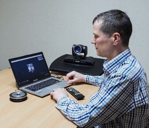 Используйте Skype и профессиональные камеры вместе