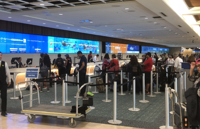 Видеостена из 700 дисплеев LG встречает гостей в аэропорту Орландо