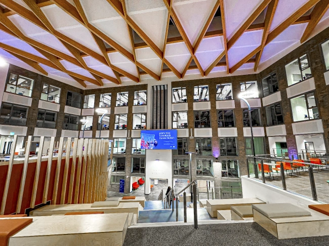 Renkus-Heinz расширяет возможности для мероприятий в Университете Ньюкасла, фото-2