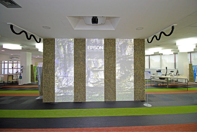 Акустическими системами K-Array оборудован Демонстрационный центр Epson в Милане.