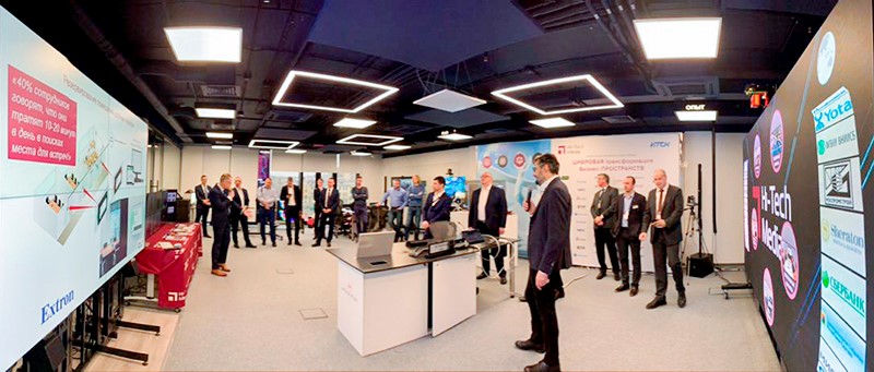 В офисе ПАО «Газпром нефть» компания «Хай-Тек Медиа» развернула экспозицию, где продемонстрировала возможности оснащения бизнес-центров