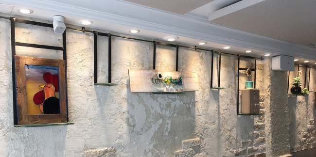 Музыкальная система Yamaha в испанском ресторане San Matias. Аудиосистема VXS1MLW и сабвуфер VXS3SW 