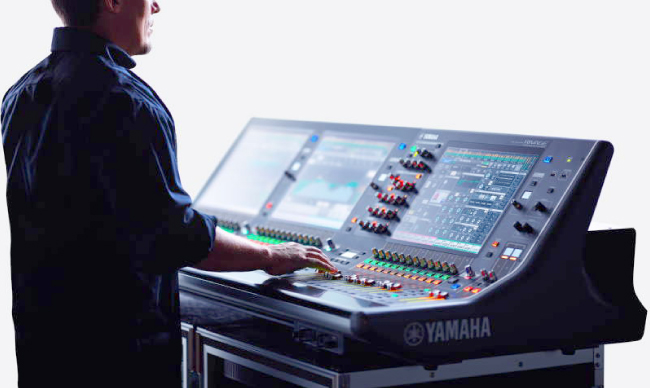 Yamaha RIVAGE PM, консоль