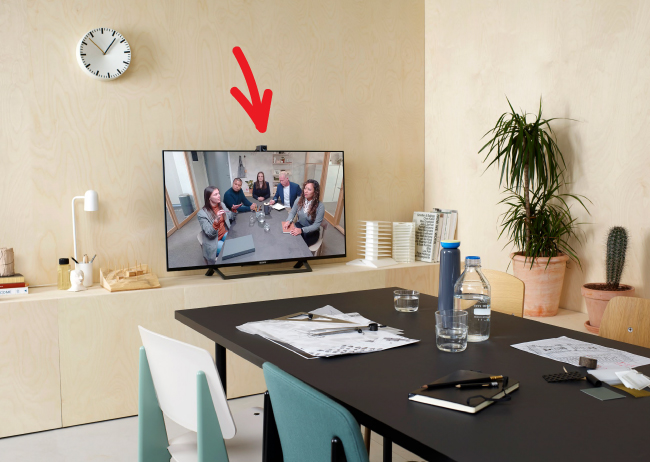 Хай-Тек Медиа начинает дистрибуцию интеллектуальных камер Huddly - рис. 1