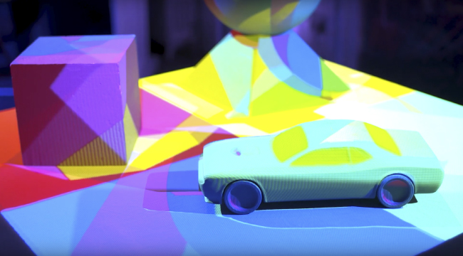 Дизайн выставки позволял посетителям слышать звук в конкретных точках по пути их следования, получая разнообразные захватывающие звуковые впечатления. 