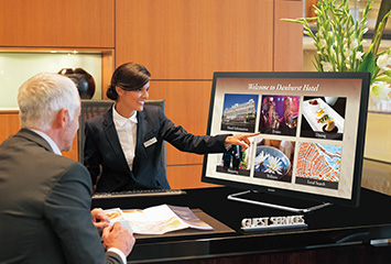 Sharp_PN-40TC1 Воздейстие на посетителя с интерактивным дисплеем