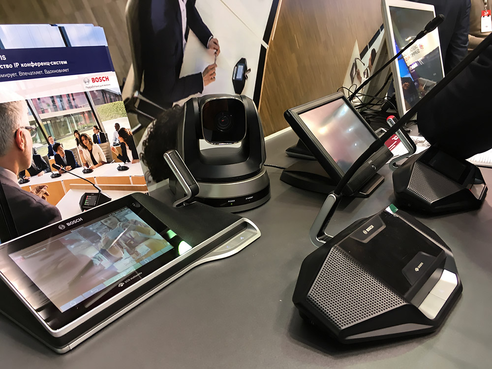 мультимедийная конференц-система Bosch Dicentis
