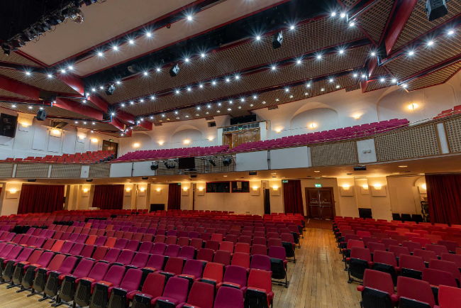 Акустические системы EM Acoustics звучат естественно и детально, невероятно точно передают речь и музыку.