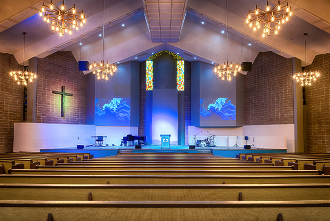 Усилители Linea Research установлены в Часовни Калвари, г.Тастине, штат Калифорния