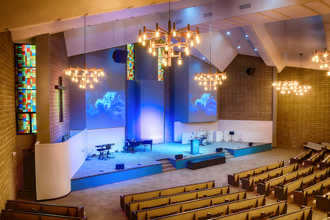 Усилители Linea Research установлены в Часовни Калвари, г.Тастине, штат Калифорния